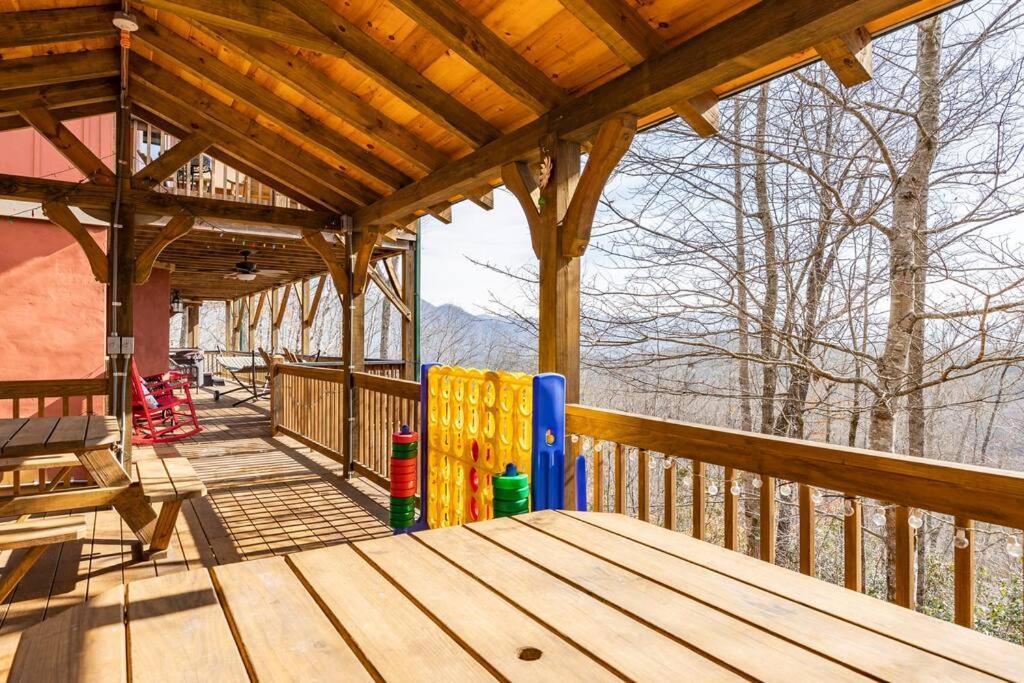 Red Rooster Family Cabin W/Hot Tub+Fire Pit+View Franklin Exteriör bild