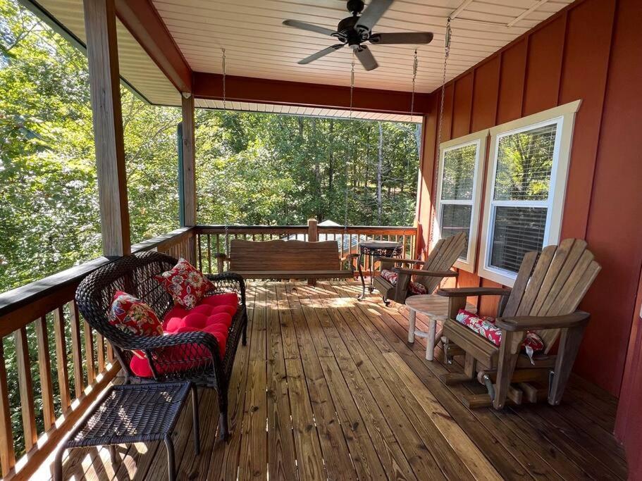 Red Rooster Family Cabin W/Hot Tub+Fire Pit+View Franklin Exteriör bild