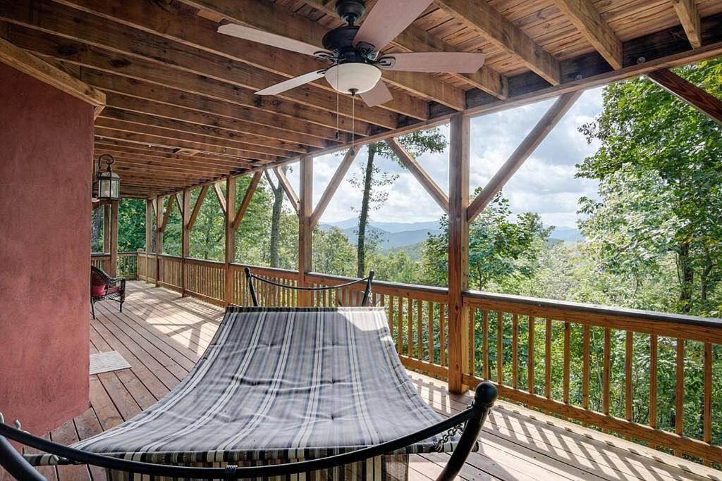 Red Rooster Family Cabin W/Hot Tub+Fire Pit+View Franklin Exteriör bild