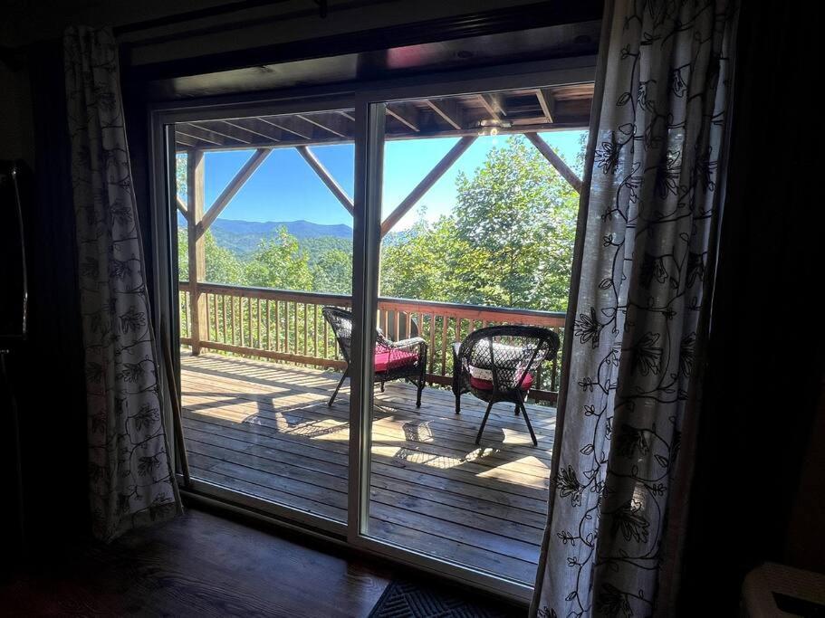 Red Rooster Family Cabin W/Hot Tub+Fire Pit+View Franklin Exteriör bild